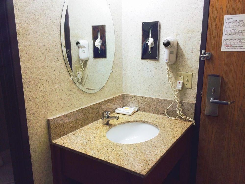Motel 6-Milwaukee, Wi - Glendale Экстерьер фото