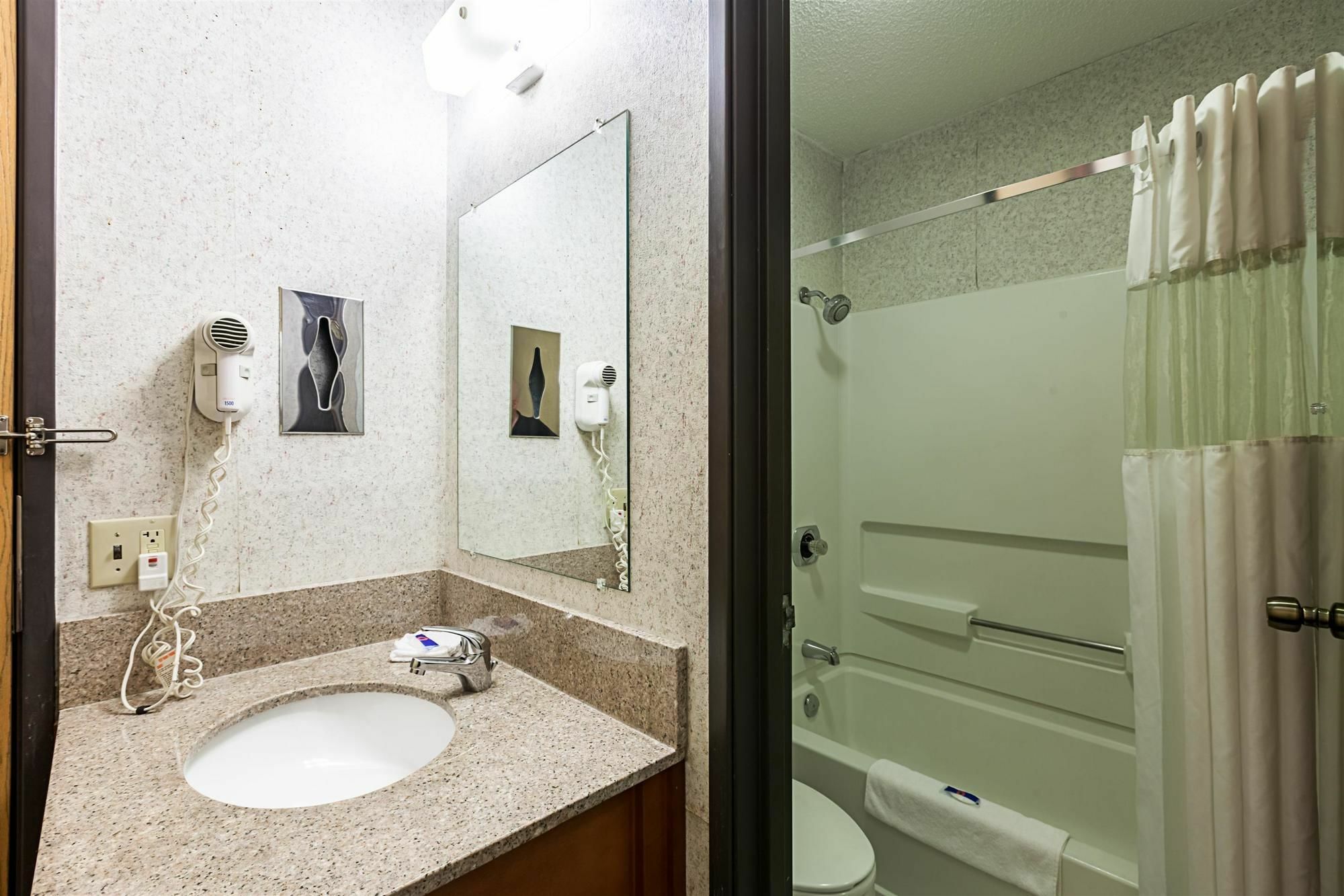 Motel 6-Milwaukee, Wi - Glendale Экстерьер фото