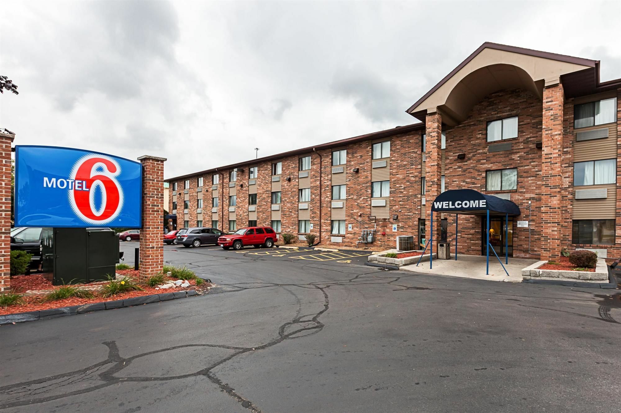 Motel 6-Milwaukee, Wi - Glendale Экстерьер фото